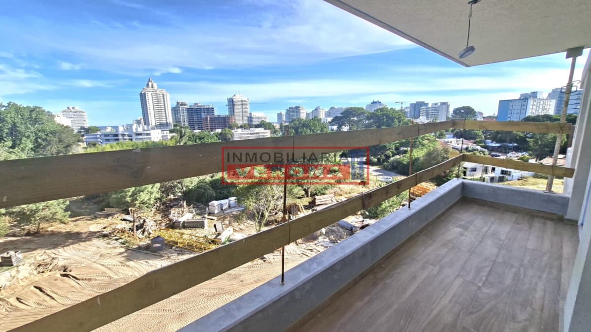 Apartamento a entrenar de 2 dormitorios - Inmobiliaria Verona Punta