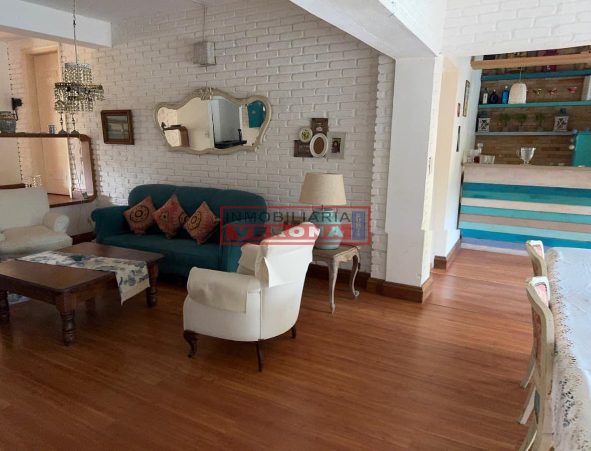 Hermosa casa en  Playa Mansa -  Punta del Este - Inmobiliaria Verona Punta