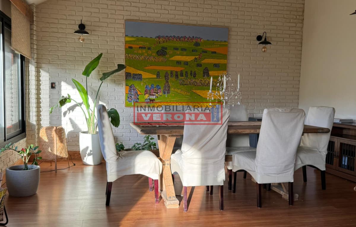Hermosa casa en  Playa Mansa -  Punta del Este - Inmobiliaria Verona Punta