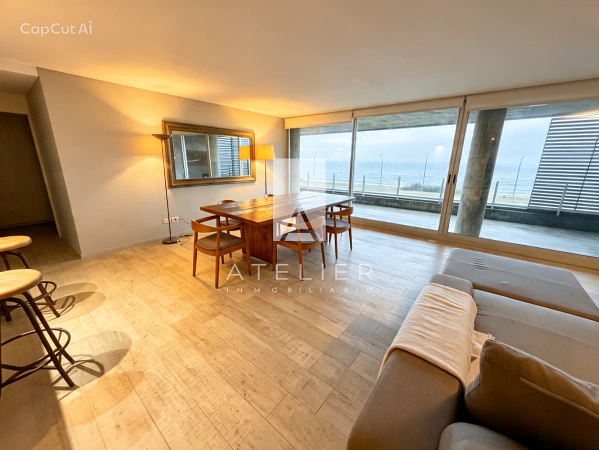 Venta en primera línea playa mansa
