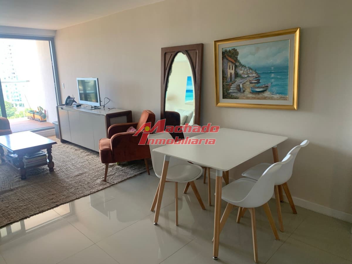 Apartamento en venta de 2 dormitorios en Punta del Este