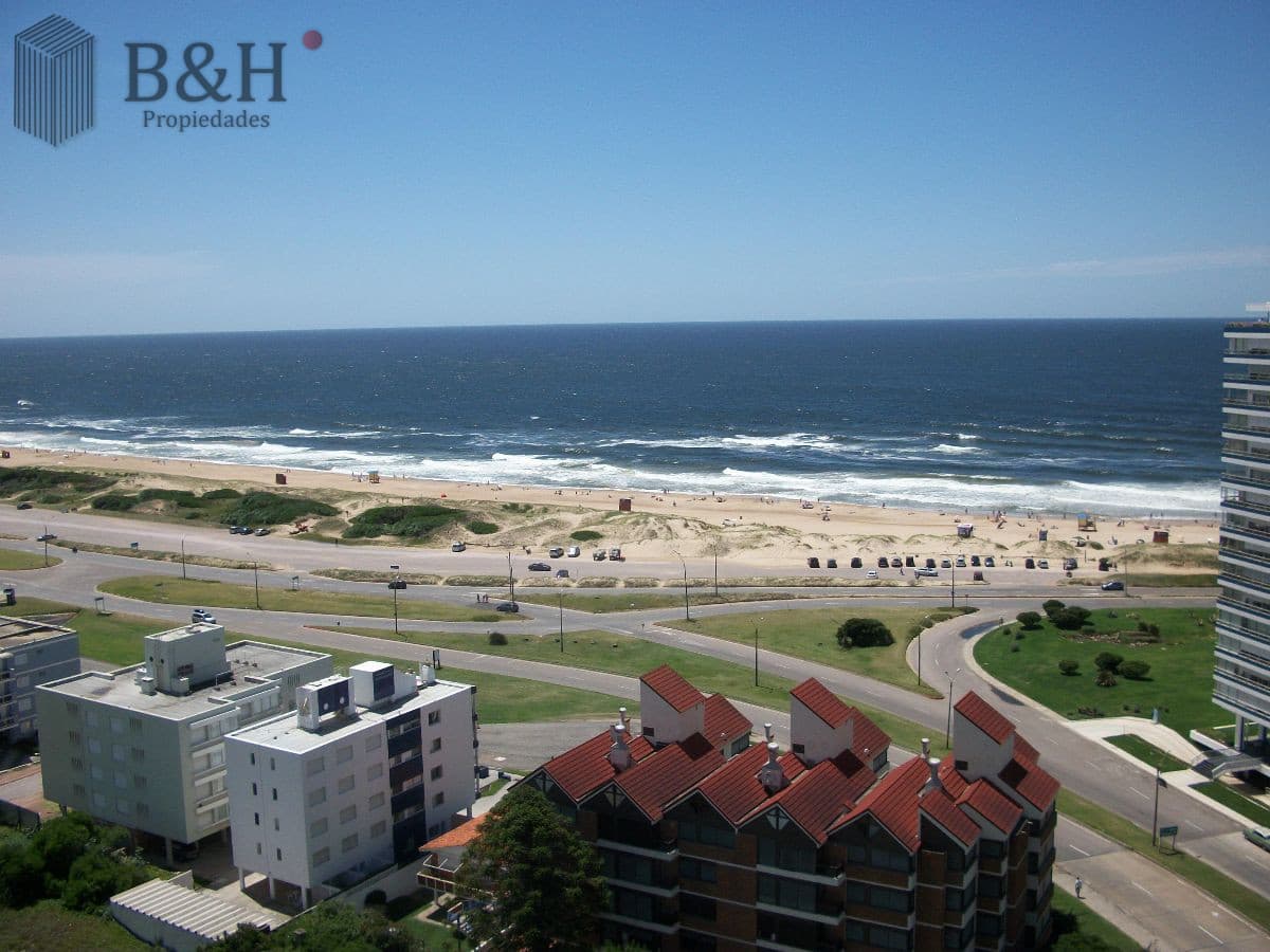 Apartamento - Playa Brava Parada 3