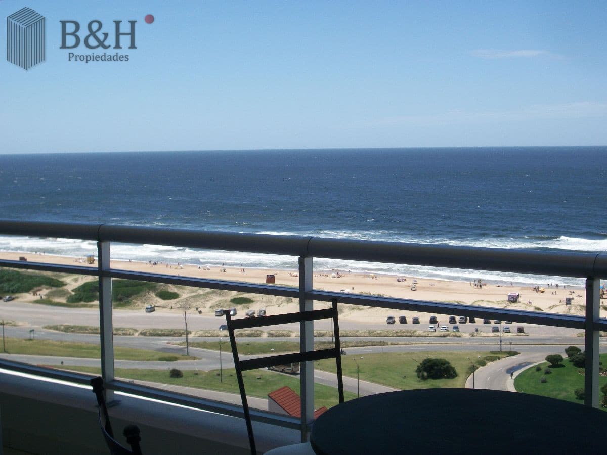 Apartamento - Playa Brava Parada 3