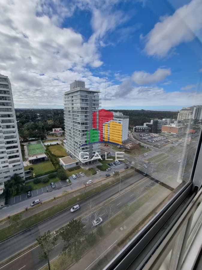 Gale Propiedades & Escribanía Apartamento ID.5280 - Amplio Apartamento de 3 Dormitorios en Roosevelt