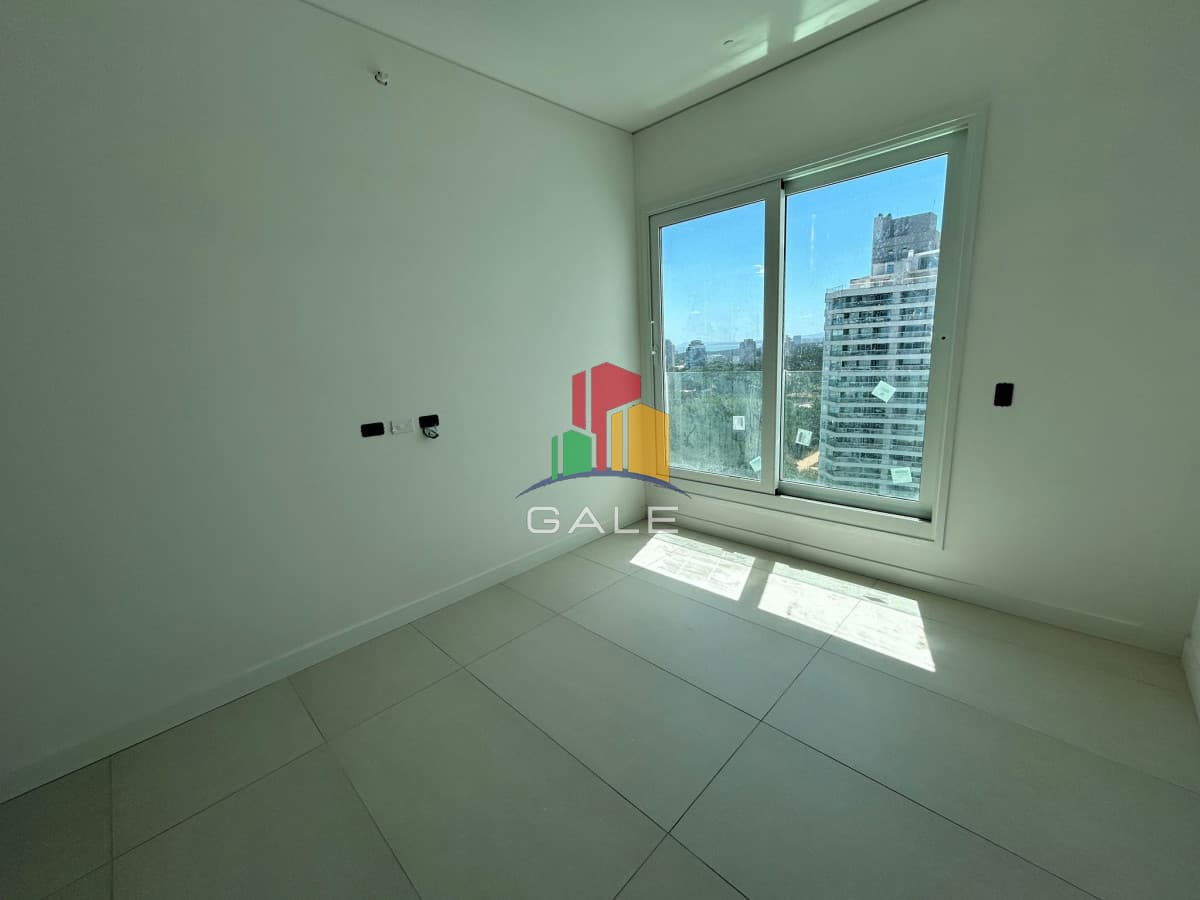 Gale Propiedades & Escribanía Apartamento ID.3220 - VENTA APARTAMENTO 3 DORMITORIOS LE PARC PLAYA BRAVA