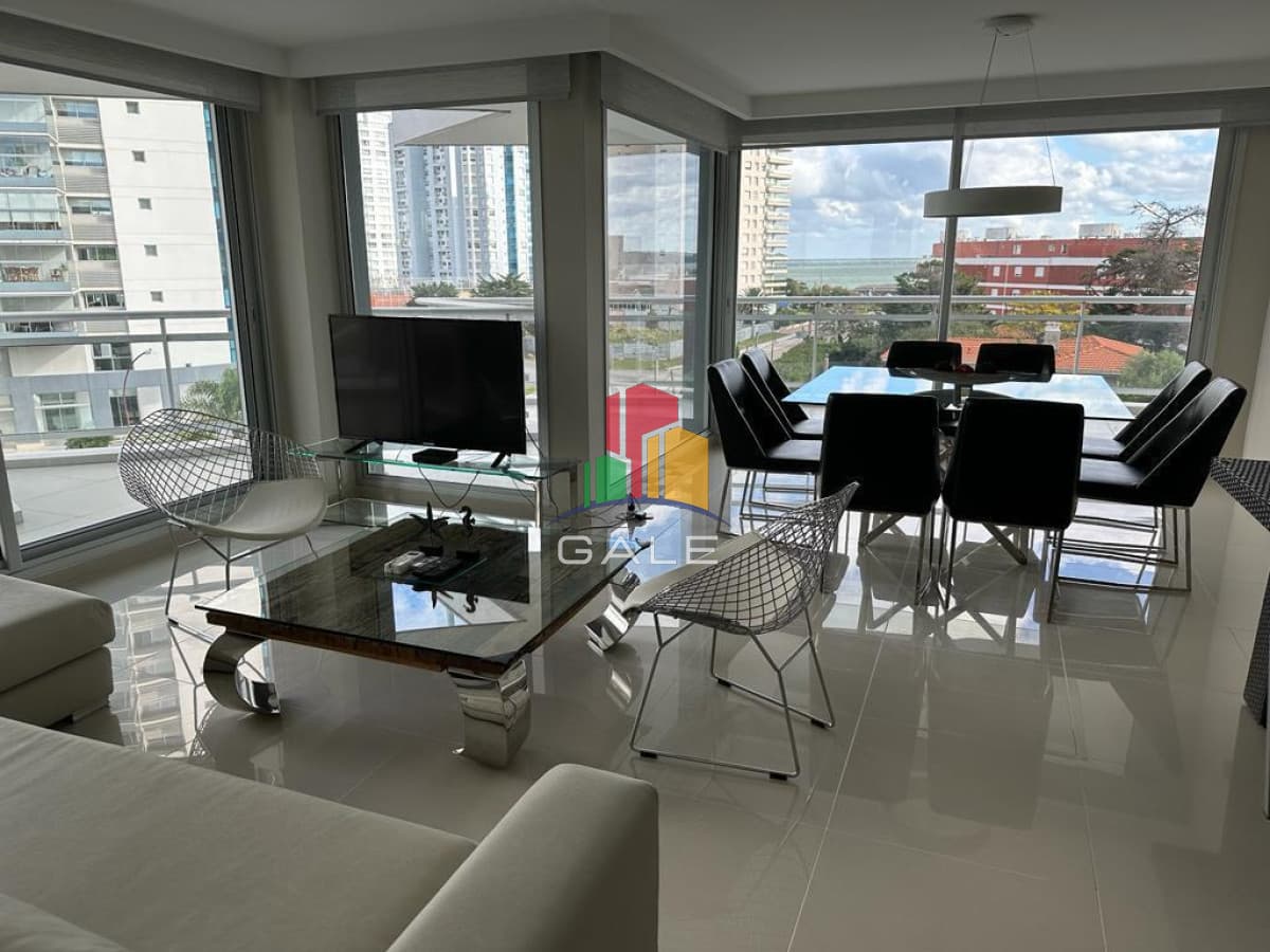Gale Propiedades & Escribanía Apartamento ID.3124 - A pasitos del mar!