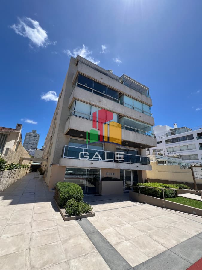 Alquiler temporada apartamento 2 dormitorios en península punta del este  -