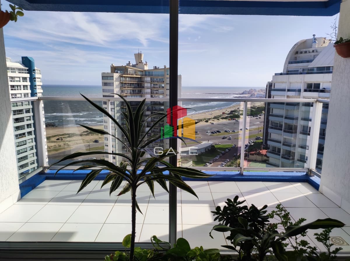 Gale Propiedades & Escribanía Apartamento ID.2983 - Venta de apartamento de 2 dormitorios en la Brava Punta del Este