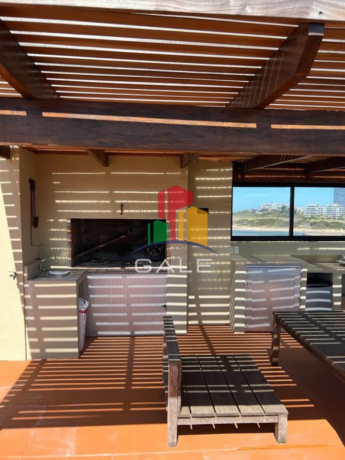Hermoso apartamento con vista en la Barra  -