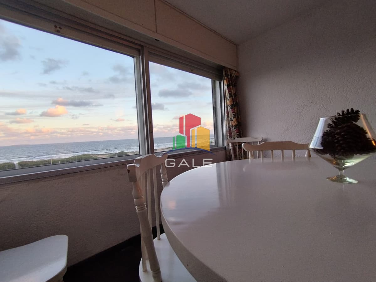 Gale Propiedades & Escribanía Apartamento ID.3362 - Apartamento en primera linea Brava, 1 dormitorio