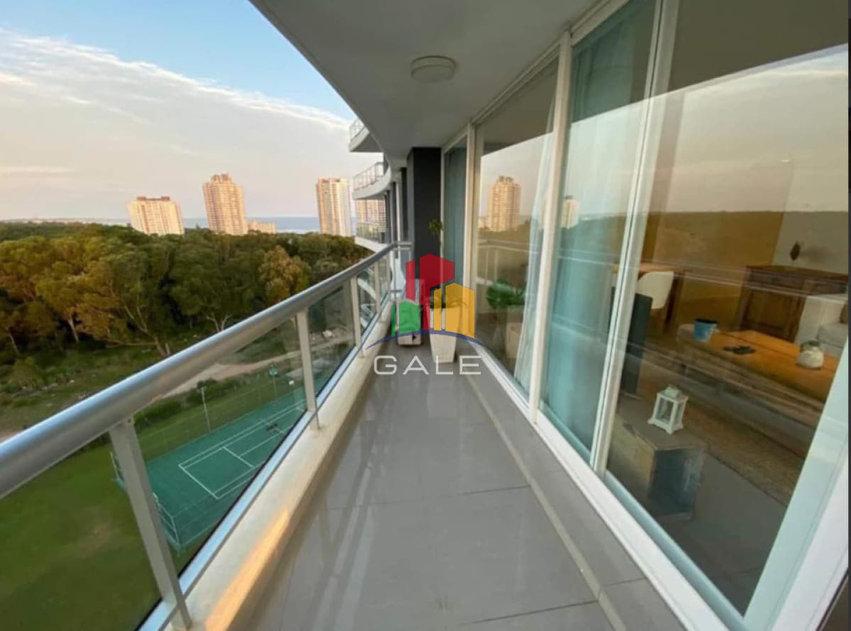 Gale Propiedades & Escribanía Apartamento ID.3015 - Hermoso Y Amplio Apartamento en Punta Del Este