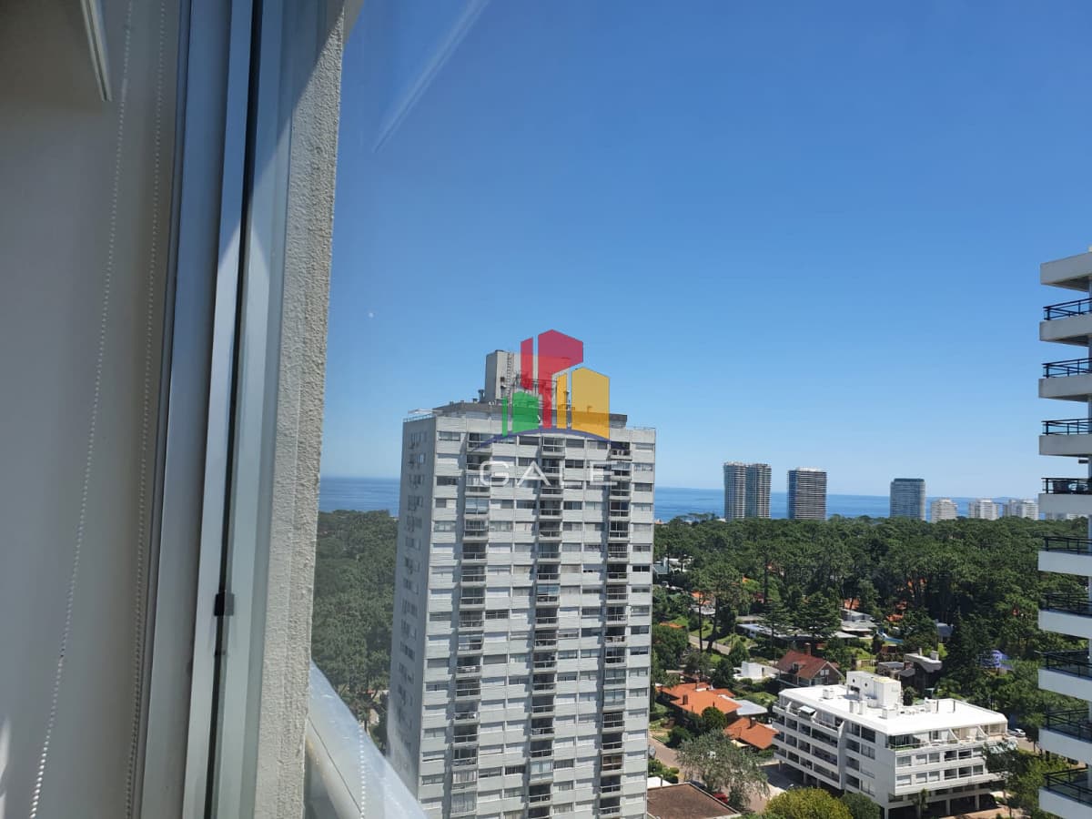 Gale Propiedades & Escribanía Apartamento ID.3028 - Hermoso apartamento con garaje y bajos gastos comunes