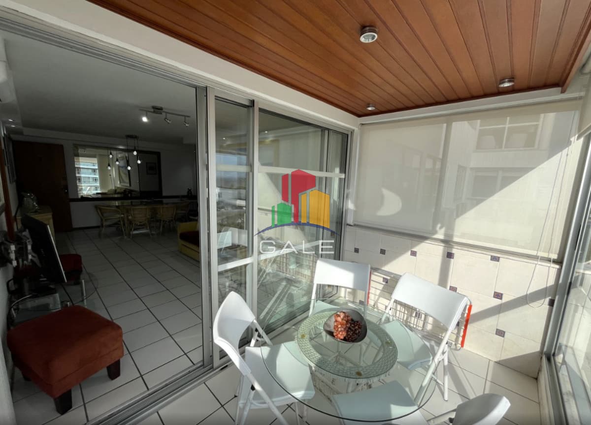 Gale Propiedades & Escribanía Apartamento ID.3047 - Hermoso Y Amplio Apartamento en Punta Del Este
