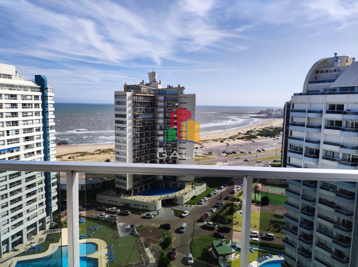 Gale Propiedades & Escribanía Apartamento ID.2983 - Venta de apartamento de 2 dormitorios en la Brava Punta del Este