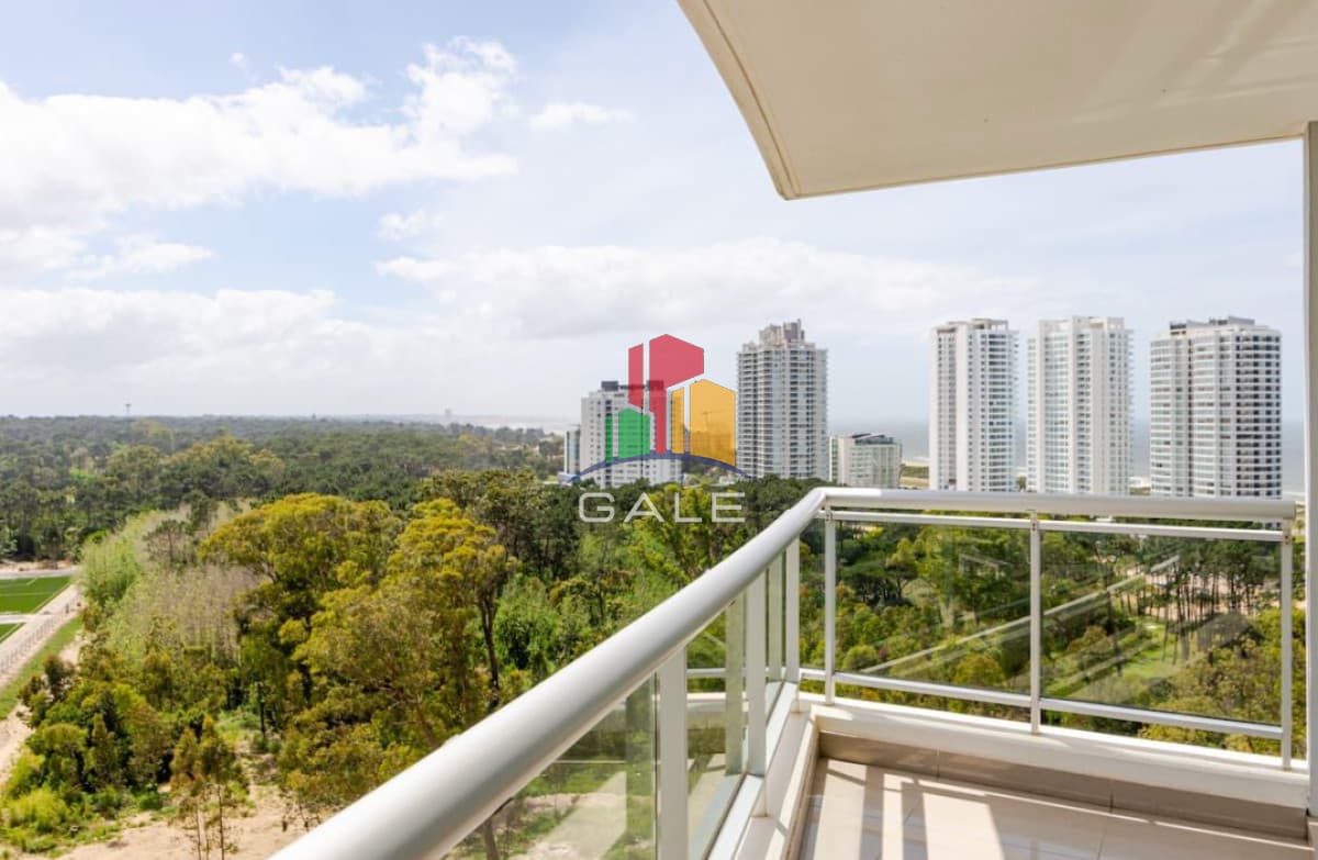 Gale Propiedades & Escribanía Apartamento ID.3015 - Hermoso Y Amplio Apartamento en Punta Del Este