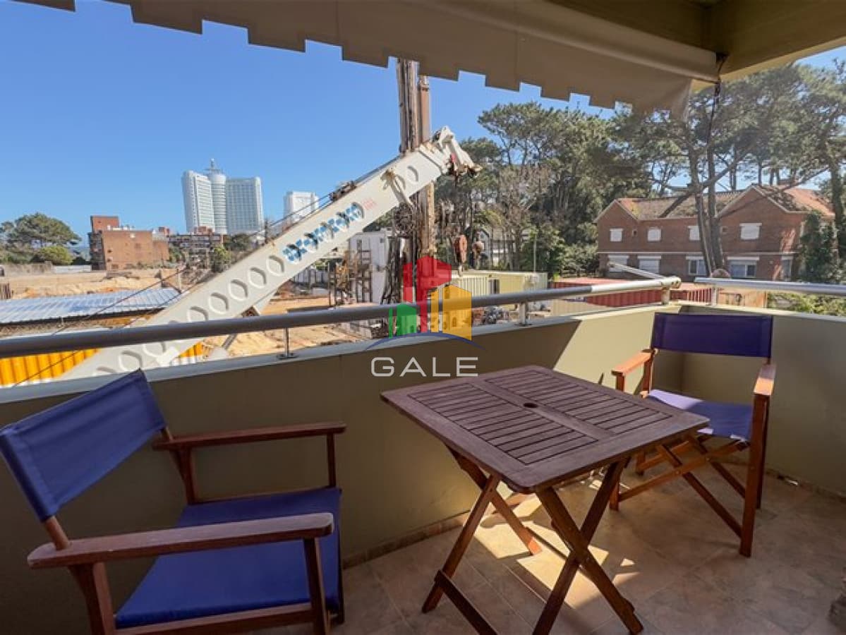 Gale Propiedades & Escribanía Apartamento ID.3049 - Hermoso Y Amplio Apartamento en Punta Del Este