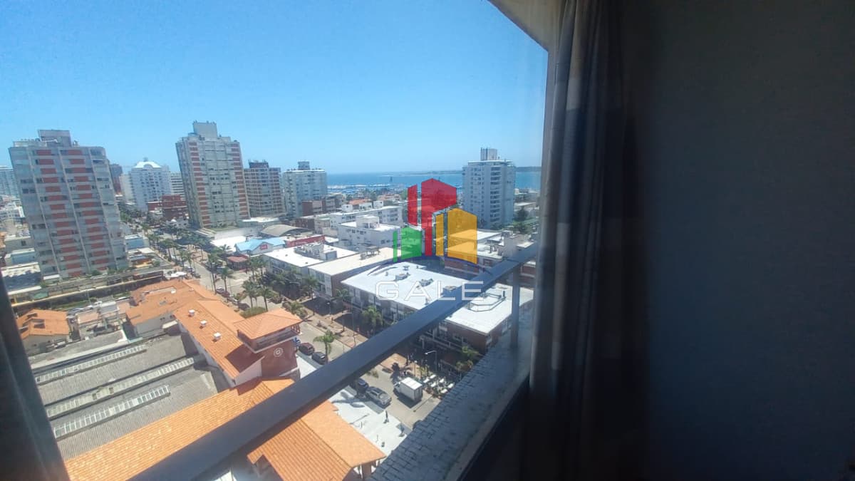 Hermoso Y Amplio Apartamento en Punta Del Este  -