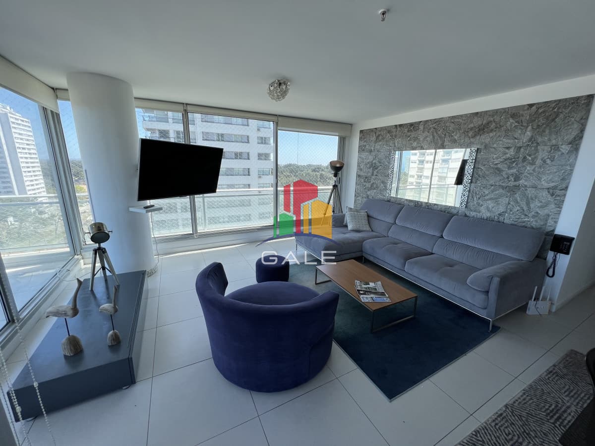 Gale Propiedades & Escribanía Apartamento ID.3388 - Venta y alquiler anual de apartamento 2 dormitorios en torre con servicios en Roosevelt