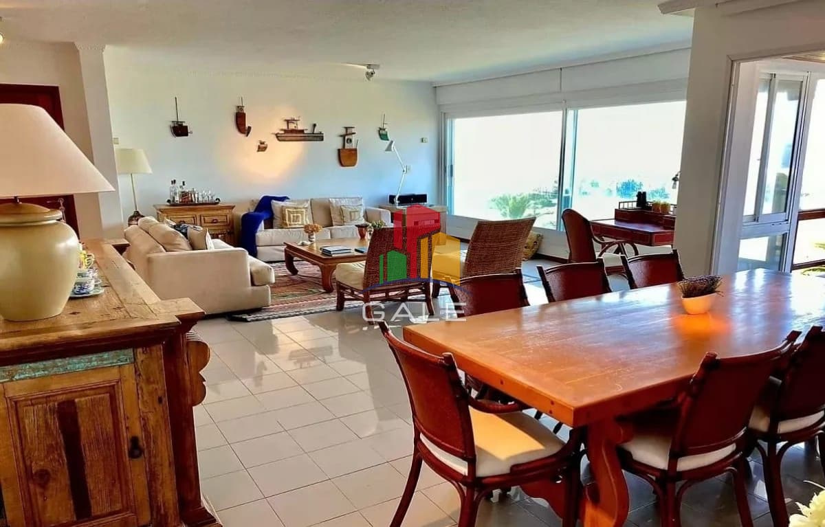 Gale Propiedades & Escribanía Apartamento ID.1832 - Majestuoso apartamento en Brava