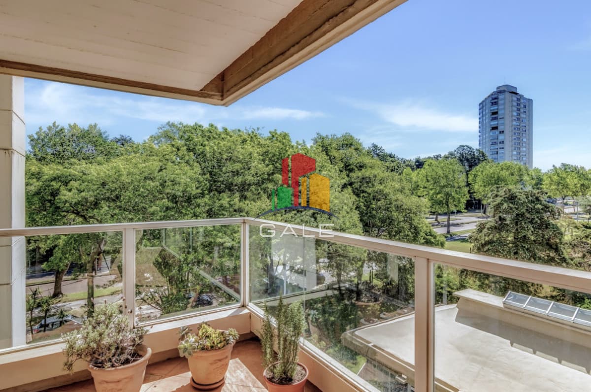 Gale Propiedades & Escribanía Apartamento ID.3104 - Hermoso Y Amplio Apartamento en Punta Del Este