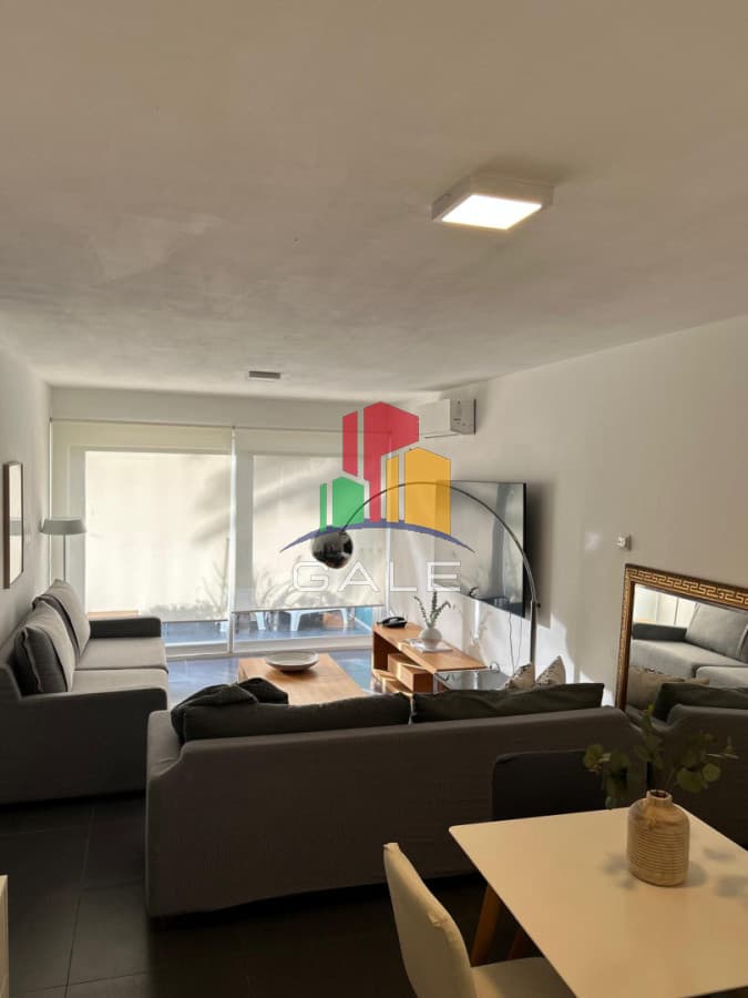 Gale Propiedades & Escribanía Apartamento ID.3106 - Hermoso apartamento frente al mar a 200 metros del puerto