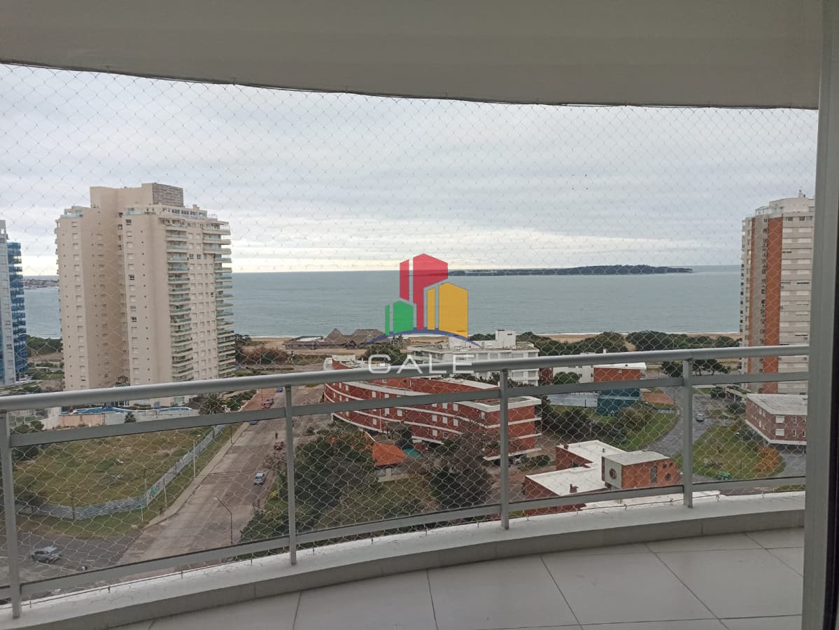 Gale Propiedades & Escribanía Apartamento ID.3125 - Hermoso Y Amplio Apartamento en Punta Del Este