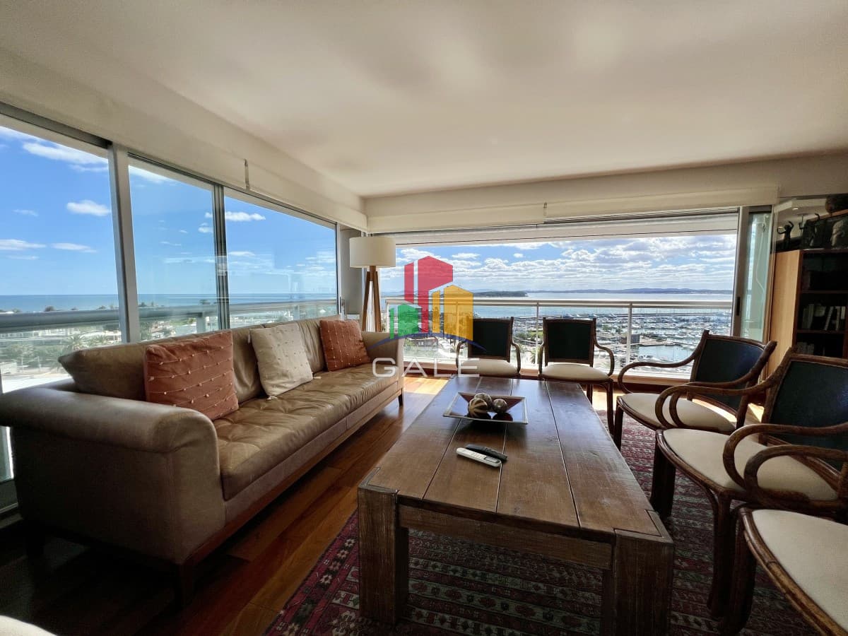 EN ALQUILER APARTAMENTO PENINSULA 3 DORMITORIOS CON EXCEPCIONAL VISTA AL PUERTO  -
