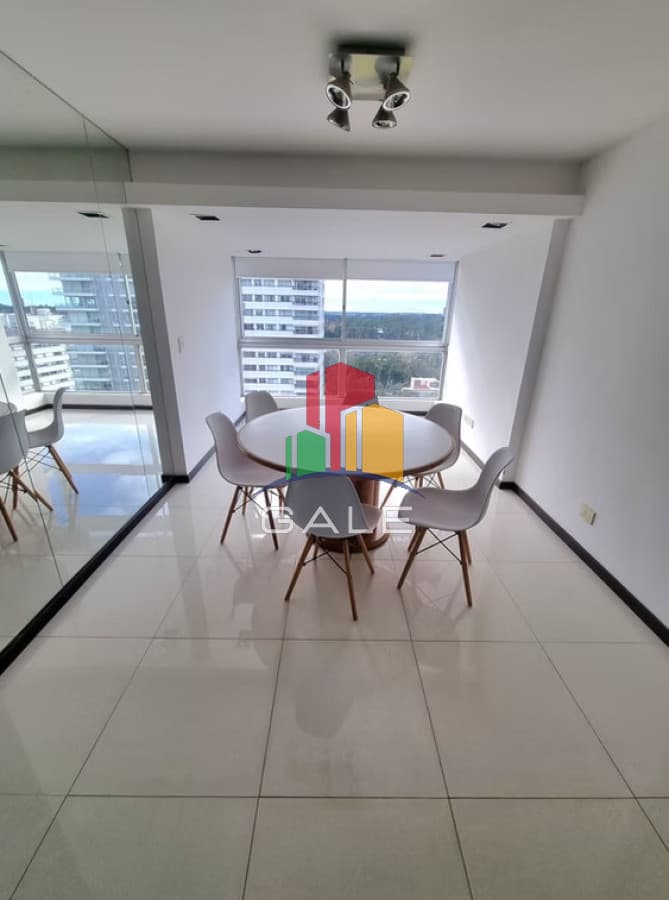 Gale Propiedades & Escribanía Apartamento ID.5280 - Amplio Apartamento de 3 Dormitorios en Roosevelt