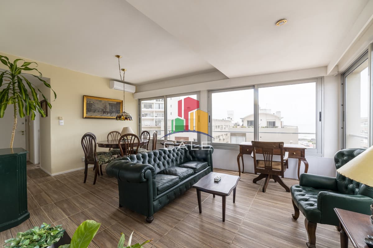 Gale Propiedades & Escribanía Apartamento ID.2862 - Hermoso Y Amplio Apartamento en Punta Del Este