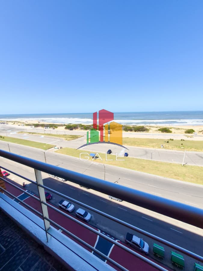 Gale Propiedades & Escribanía Apartamento ID.4696 - Apartamento en venta con vista al mar - Brava