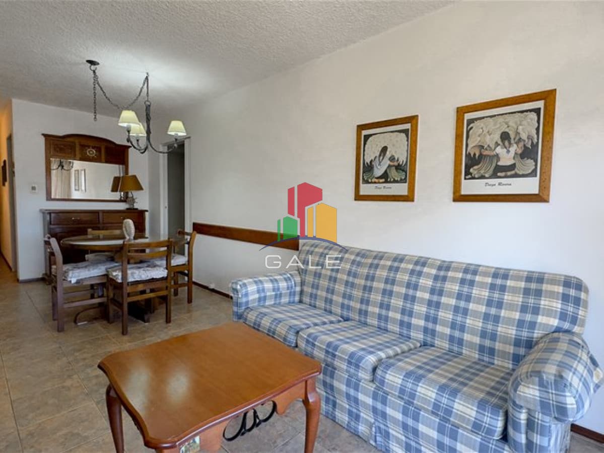 Gale Propiedades & Escribanía Apartamento ID.3049 - Hermoso Y Amplio Apartamento en Punta Del Este