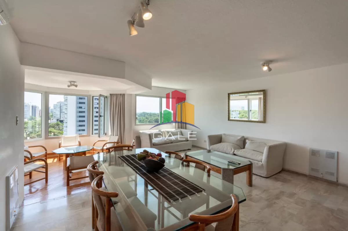 Gale Propiedades & Escribanía Apartamento ID.3441 - Hermoso Y Amplio Apartamento en Punta Del Este en Oportunidad!