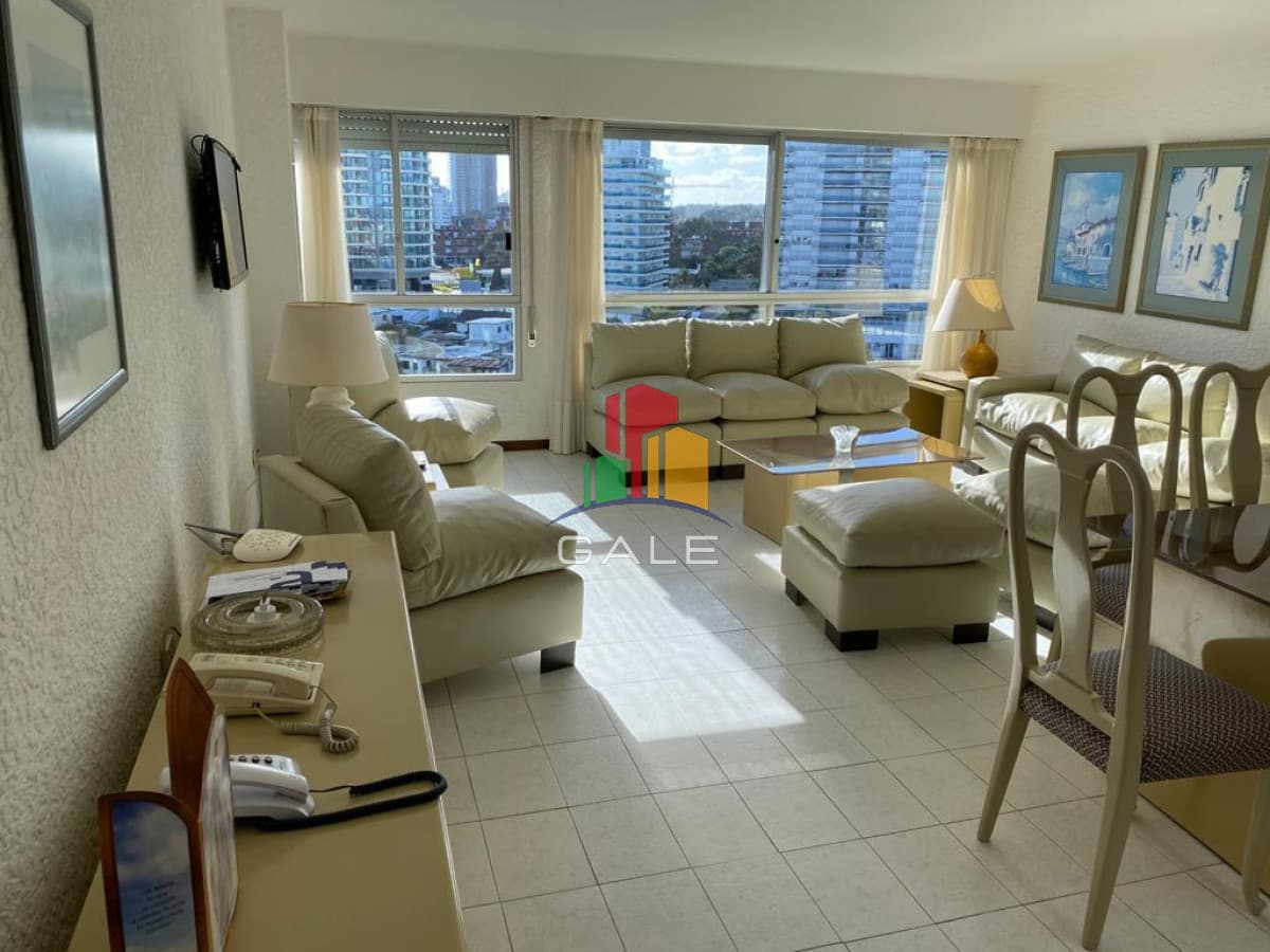 Apartamento frente al mar  -