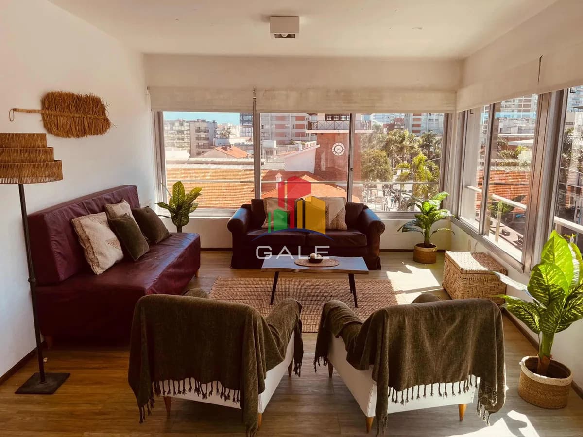 Gale Propiedades & Escribanía Apartamento ID.3695 - Oportudiad en Peninusla! Escucha ofertas!