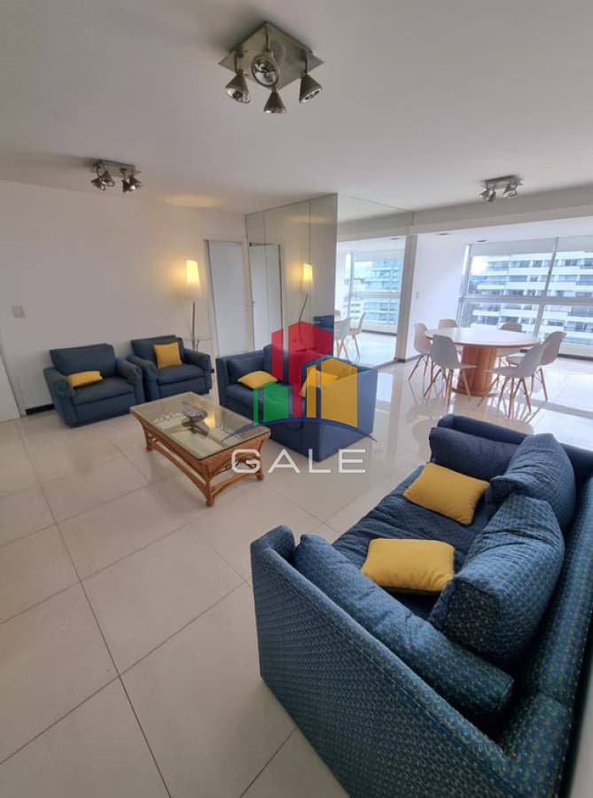 Gale Propiedades & Escribanía Apartamento ID.5280 - Amplio Apartamento de 3 Dormitorios en Roosevelt