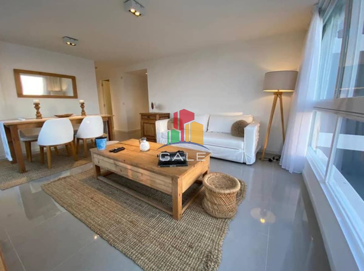 Gale Propiedades & Escribanía Apartamento ID.3015 - Hermoso Y Amplio Apartamento en Punta Del Este