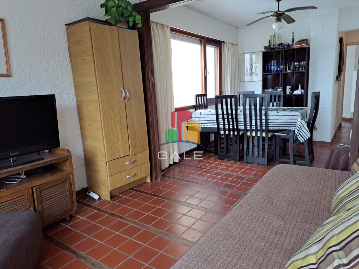 Gale Propiedades & Escribanía Apartamento ID.3775 - Apartamento venta 1 dormitorio frente al mar Punta del Este