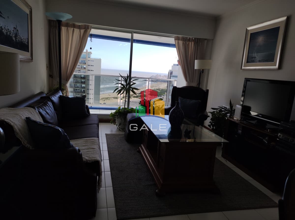 Gale Propiedades & Escribanía Apartamento ID.2983 - Venta de apartamento de 2 dormitorios en la Brava Punta del Este