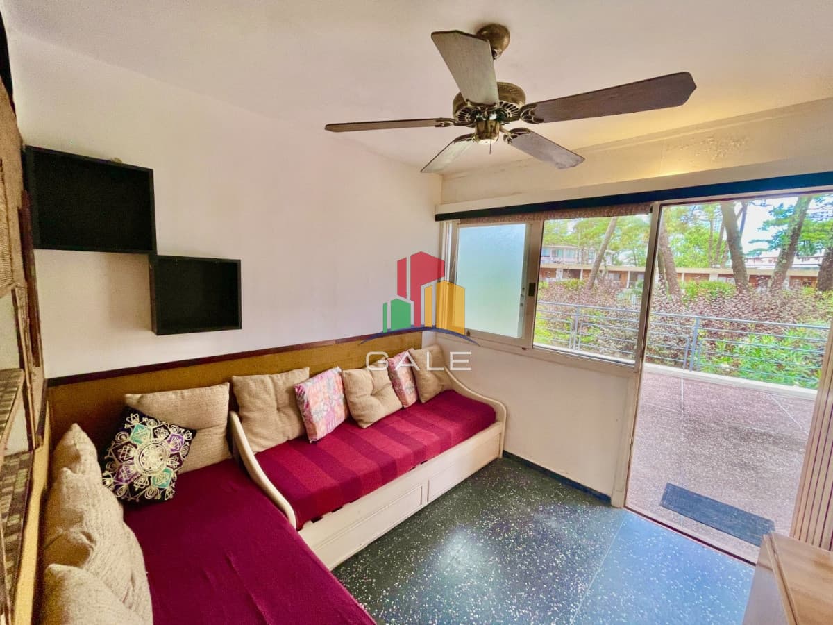 Gale Propiedades & Escribanía Apartamento ID.1699 - Oportunidad en Punta del Este