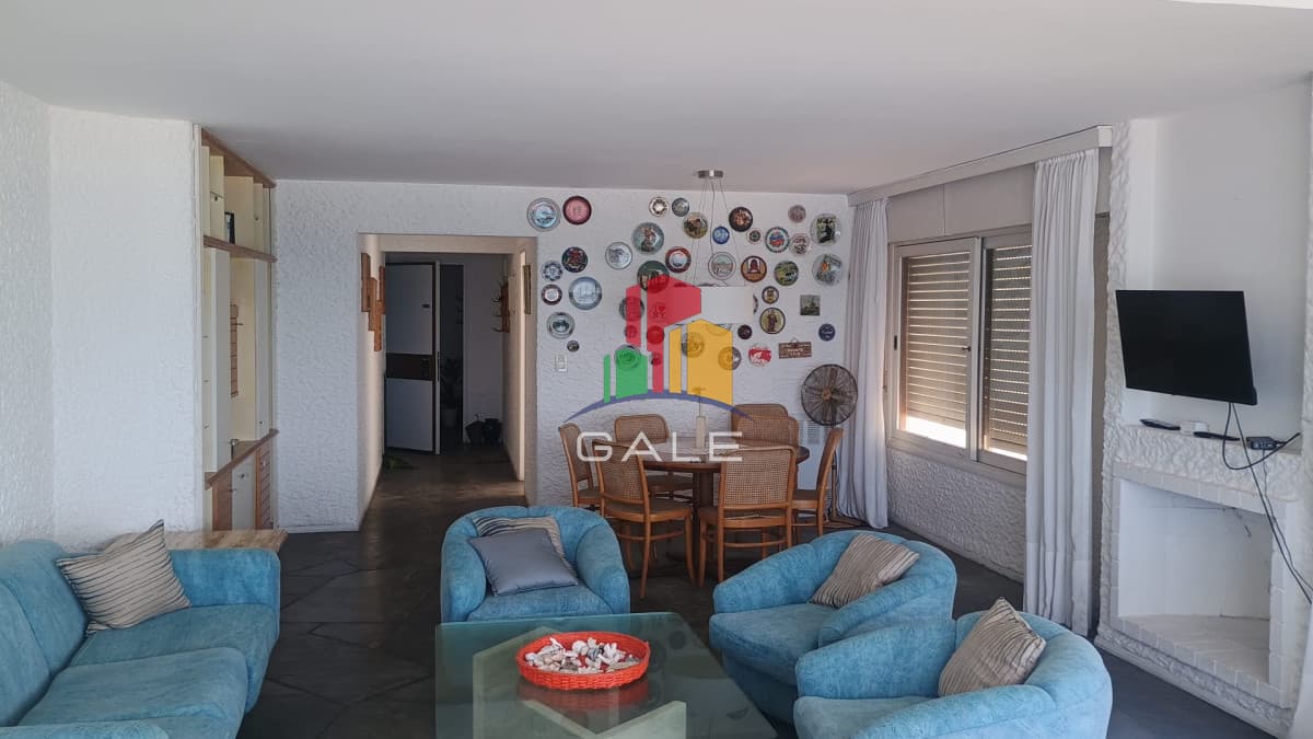 Gale Propiedades & Escribanía Apartamento ID.3903 - Apartamento en venta, frente al mar, peninsula - 3 dormitorios