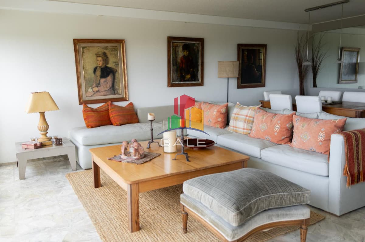 Gale Propiedades & Escribanía Apartamento ID.2910 - Hermoso y amplio apartamento frente al mar