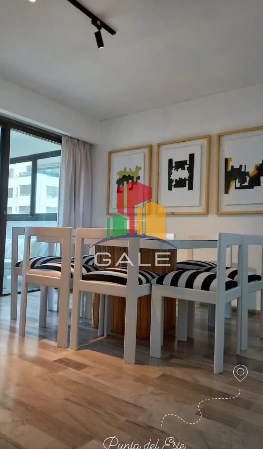 Gale Propiedades & Escribanía Apartamento ID.2519 - Frente al Mar hermoso apartamento 3 dormitorios y garaje