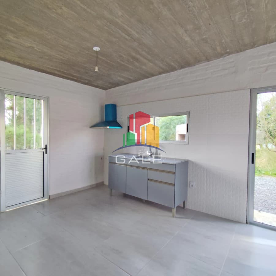 Gale Propiedades & Escribanía Casa ID.4571 - 2 Dormitorios Listos: Calidad y Acepta Banco