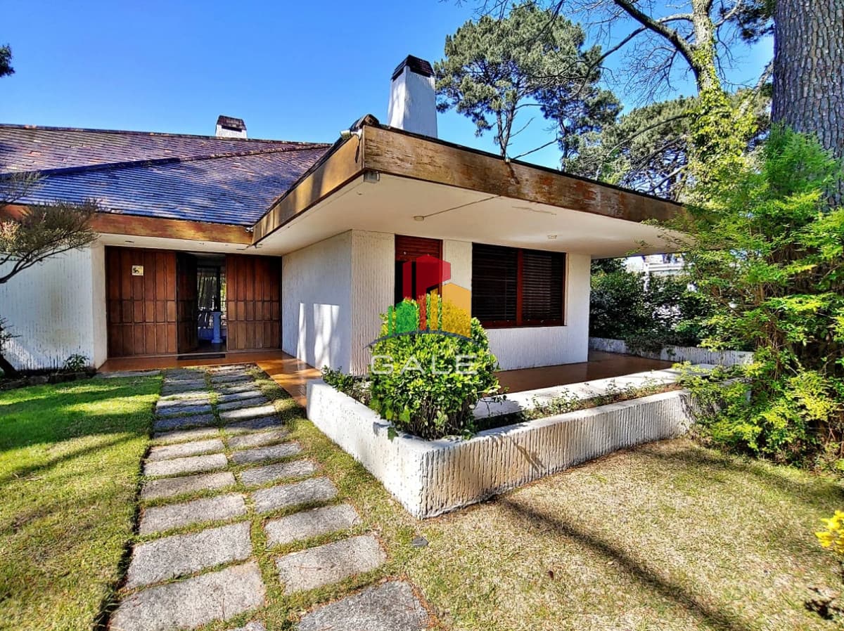 Gale Propiedades & Escribanía Casa ID.3299 - Hermosa Casa para disfrutar