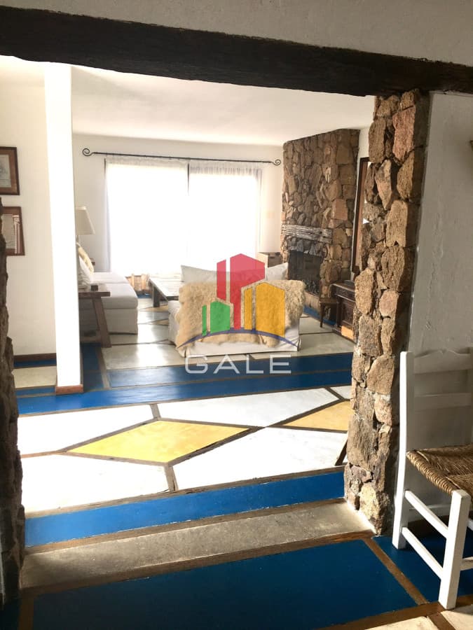 Hermosa casa en la Barra  -