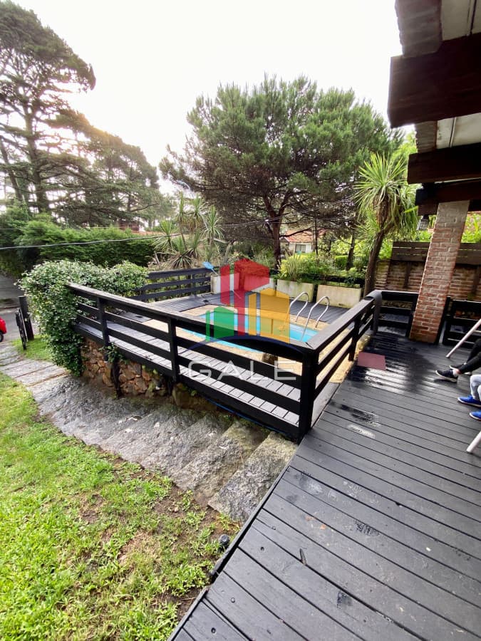 Gale Propiedades & Escribanía Casa ID.3093 - Hermosa casa en Mansa