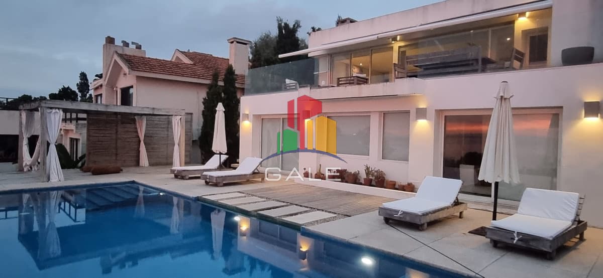 Impresionante casa en Punta Ballena  -