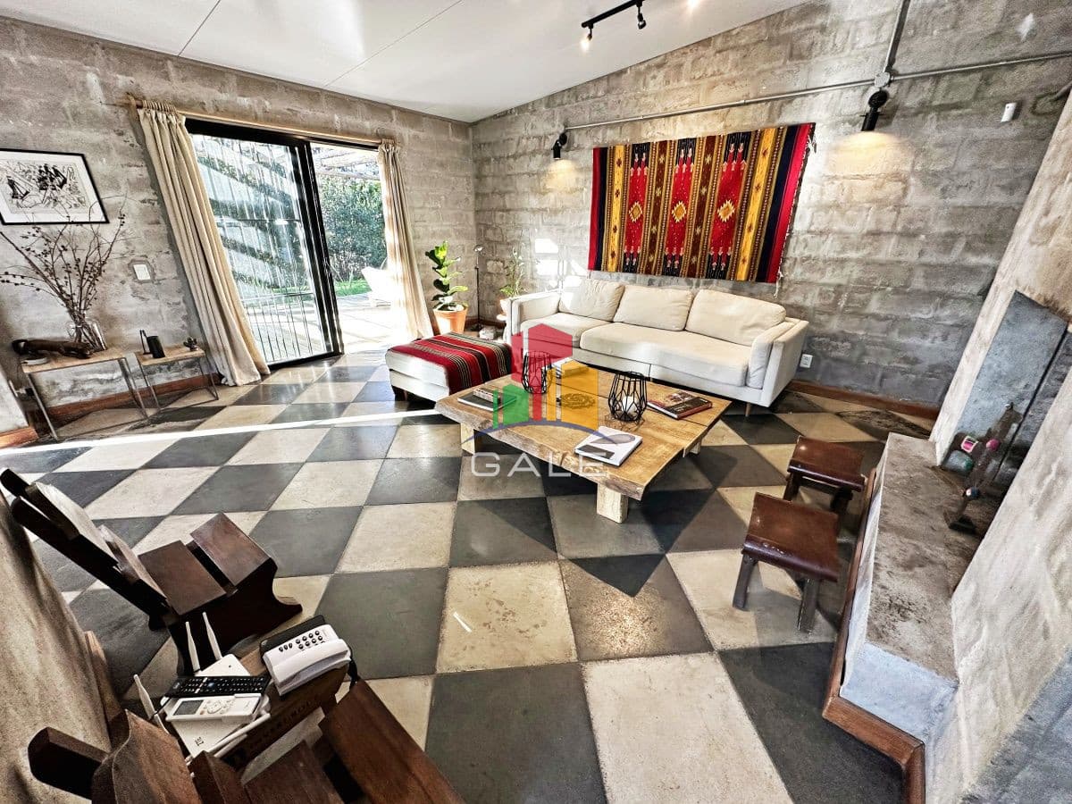 Gale Propiedades & Escribanía Casa ID.2410 - Casa en alquiler - Burnett