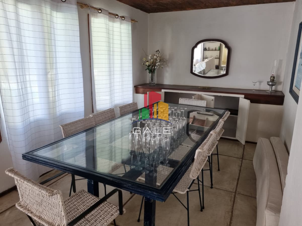Hermosa casa en la Barra  -