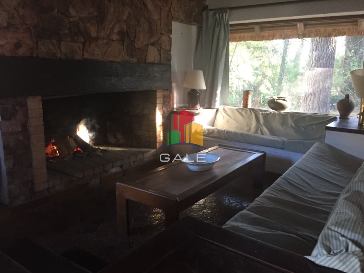 Gale Propiedades & Escribanía Casa ID.3371 - Linda casa en venta, zona cantegril